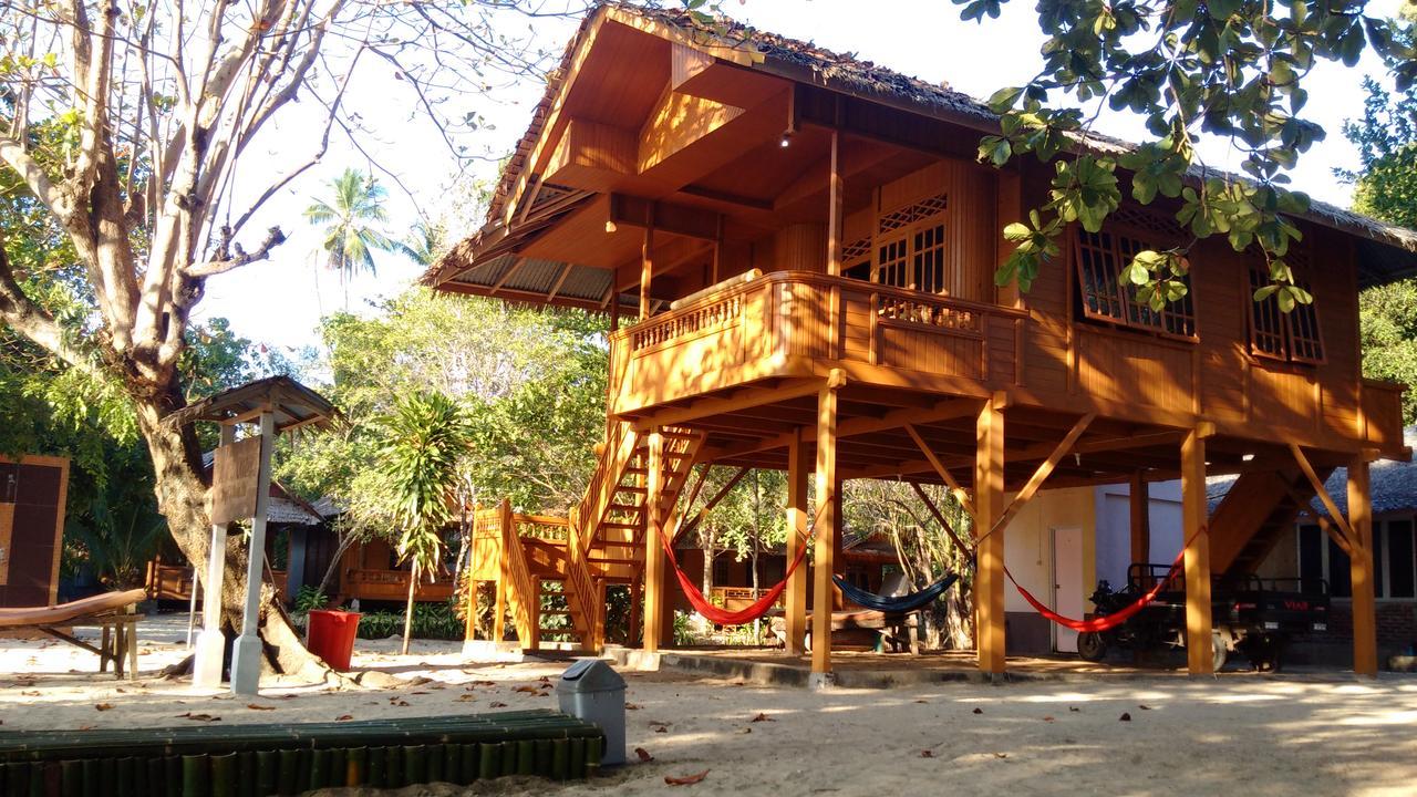 Jonaths Cottage Bunaken Zewnętrze zdjęcie